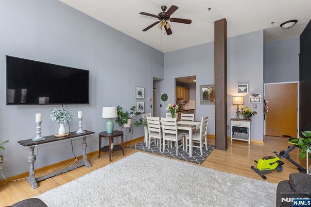 262 Main 203, Little Falls, NJ 07424