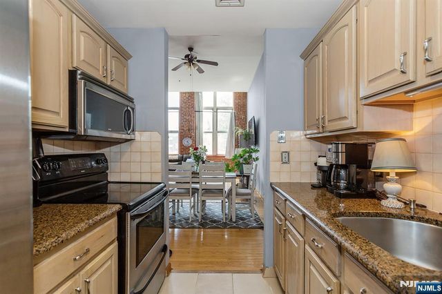 262 Main 203, Little Falls, NJ 07424