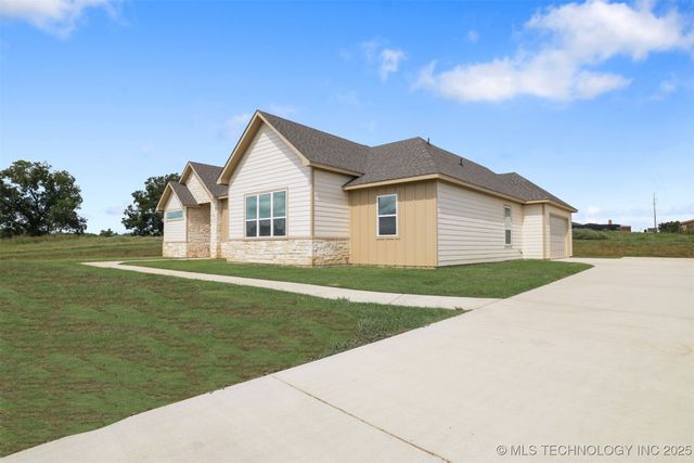 211 Vaughn Lane, Calera, OK 74730