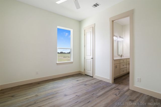 211 Vaughn Lane, Calera, OK 74730