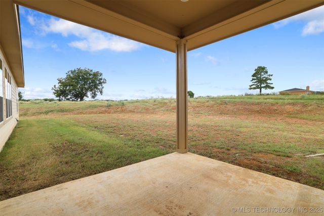 211 Vaughn Lane, Calera, OK 74730