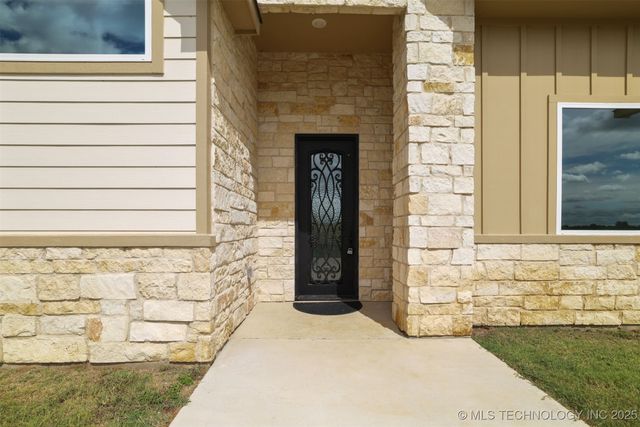 211 Vaughn Lane, Calera, OK 74730