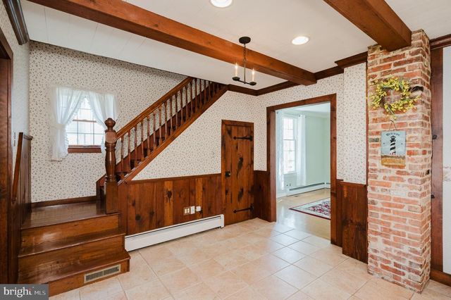 6 W KINGSTON PARK LN, Baltimore, MD 21220