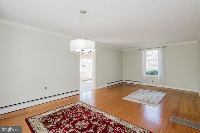6 W KINGSTON PARK LN, Baltimore, MD 21220