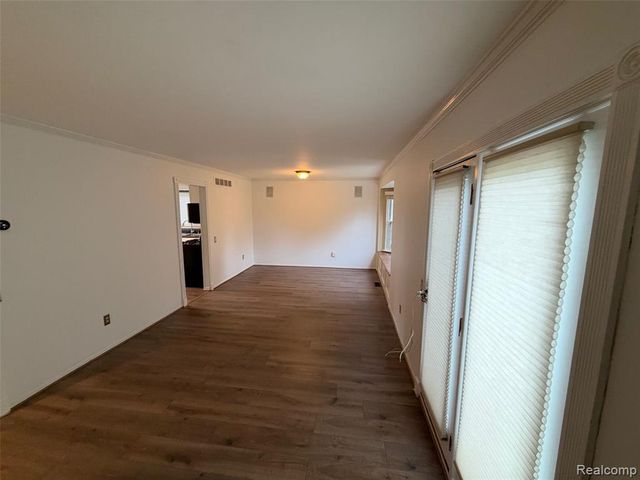 24525 Jamestowne Road, Novi, MI 48375