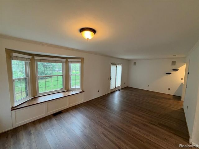 24525 Jamestowne Road, Novi, MI 48375