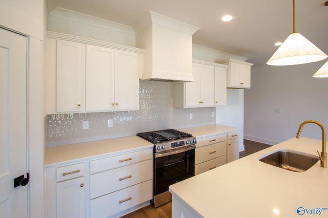 21757 Hemlock Drive, Athens, AL 35613