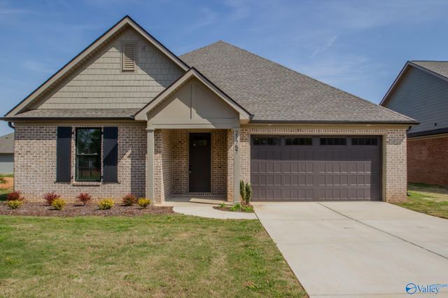 21757 Hemlock Drive, Athens, AL 35613