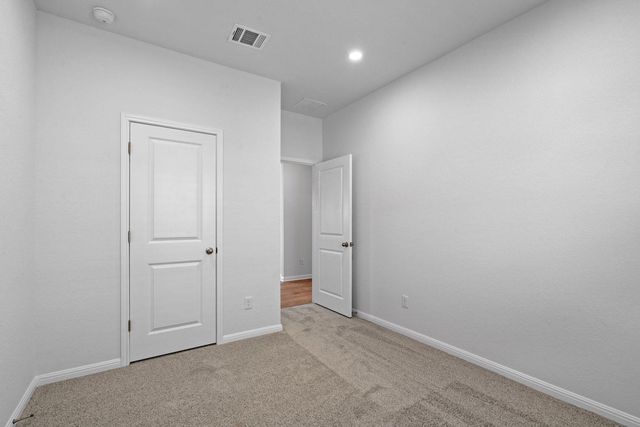 133 Hatari TRL, Jarrell, TX 76537