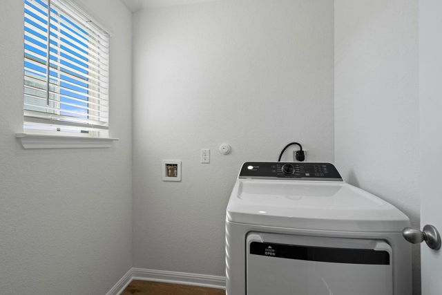 133 Hatari TRL, Jarrell, TX 76537