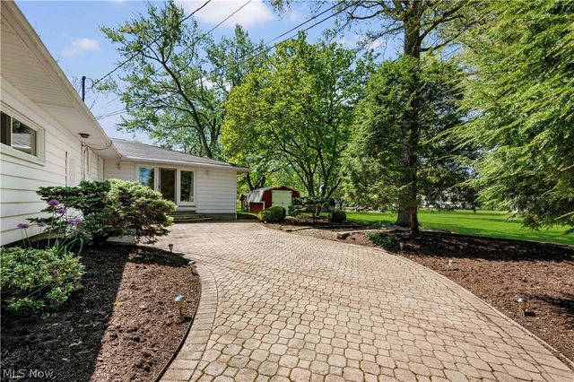 3720 Brookside Drive, Norton, OH 44203