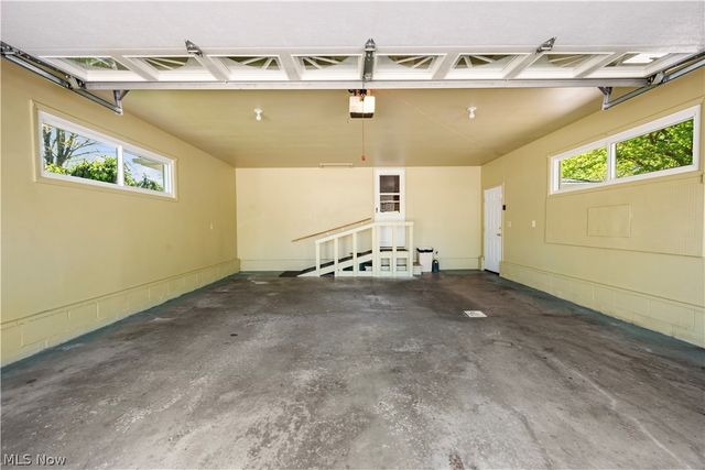 3720 Brookside Drive, Norton, OH 44203