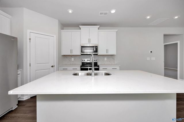 8220 Huspa Avenue, Madison, AL 35756