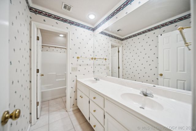 3010 E 90th Place, Tulsa, OK 74137