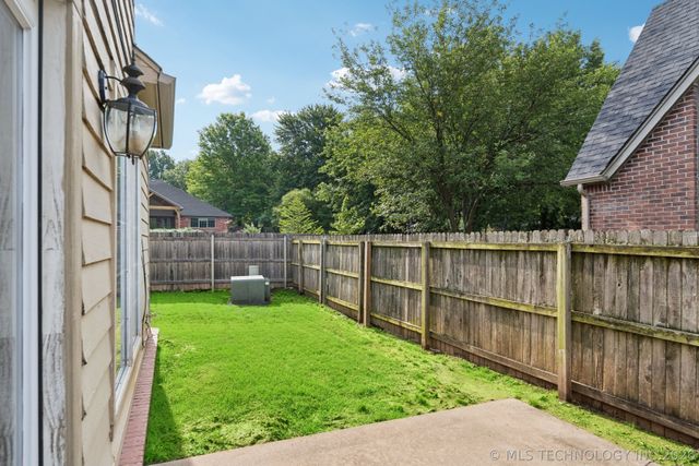 3010 E 90th Place, Tulsa, OK 74137