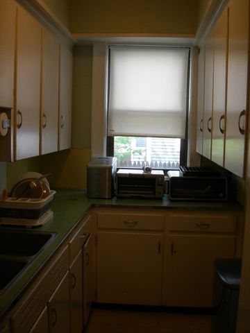 66 Fruit St, Worcester, MA 01609