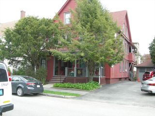 66 Fruit St, Worcester, MA 01609