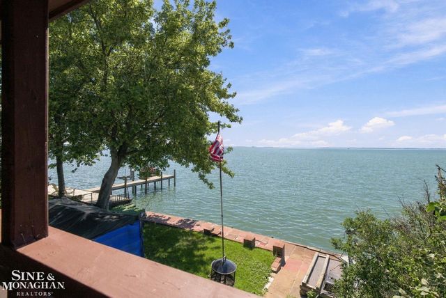 9325 Dixie Hwy Highway, Anchorville, MI 48023