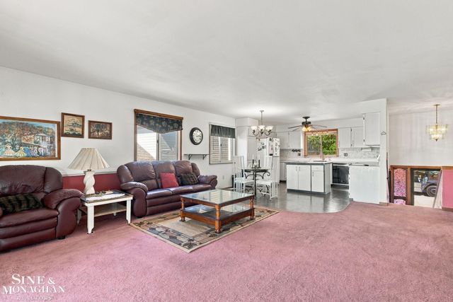 9325 Dixie Hwy Highway, Anchorville, MI 48023