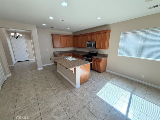 12810 Ethan, Victorville, CA 92392