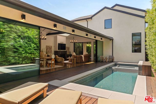 527 Norwich Drive, West Hollywood, CA 90048