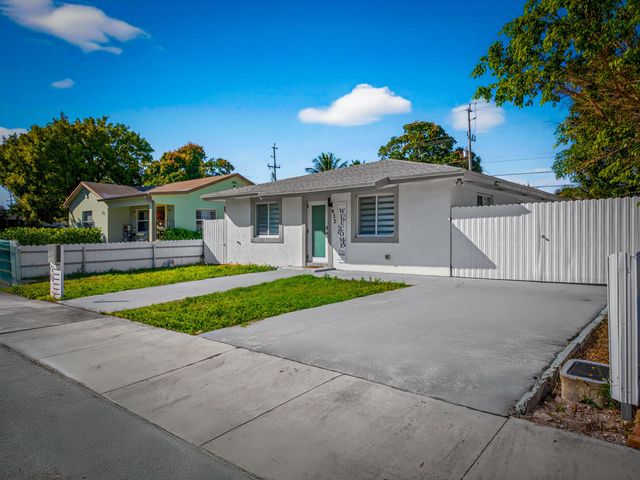 623 S Pine, Lake Worth Beach, FL 33460