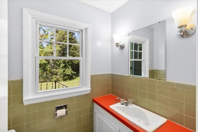89 Merson Street, Bennington, VT 05201