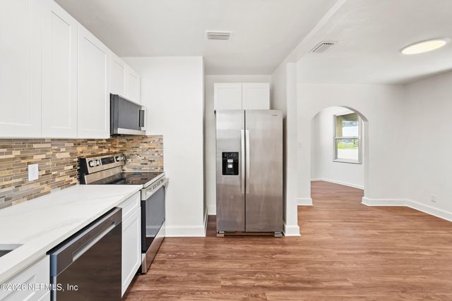 569 W 49TH Street, Jacksonville, FL 32208