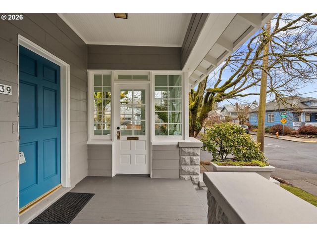 1239 Ne SUMNER St, Portland, OR 97211