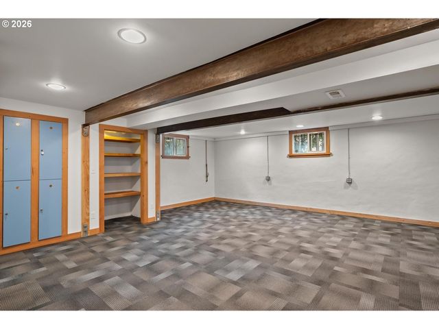 1239 Ne SUMNER St, Portland, OR 97211