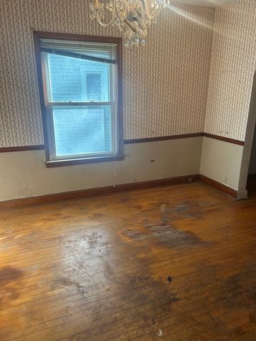 818 Circle Avenue, Forest Park, IL 60130