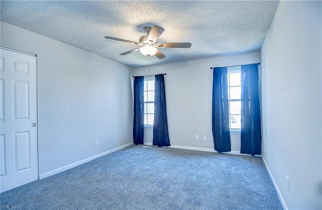 705 Pine Wood CT, Chesapeake, VA 23320