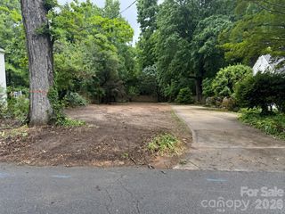 2108 Brandon Circle, Charlotte, NC 28211