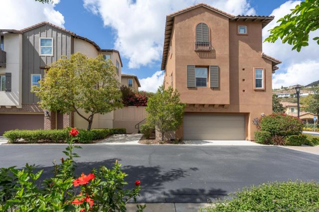 1553 Chert Dr, San Marcos, CA 92078