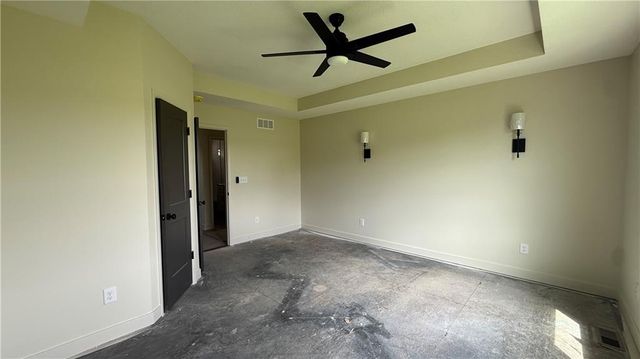 701 SE 21st Street, Oak Grove, MO 64075