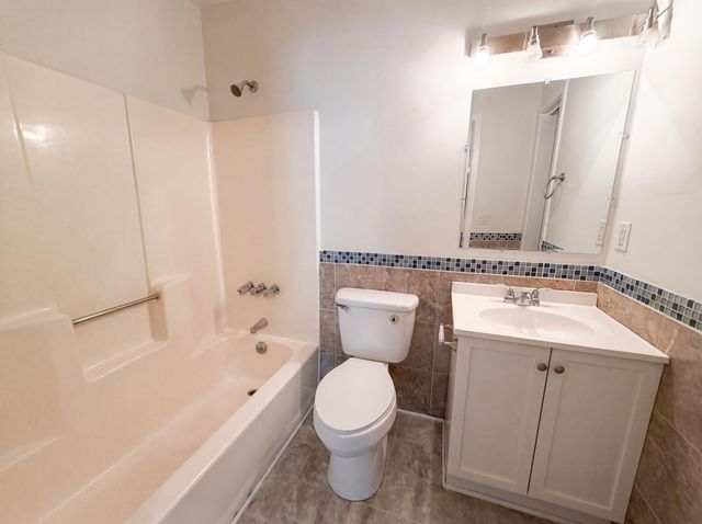6297 Rolling Fork 107, North Charleston, SC 29406