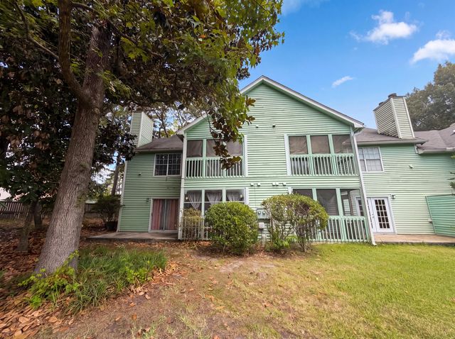 6297 Rolling Fork 107, North Charleston, SC 29406