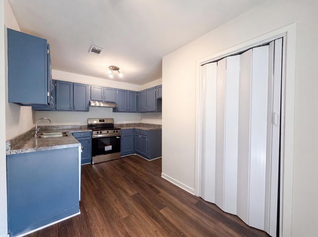 6297 Rolling Fork 107, North Charleston, SC 29406