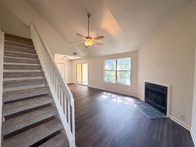 6297 Rolling Fork 107, North Charleston, SC 29406