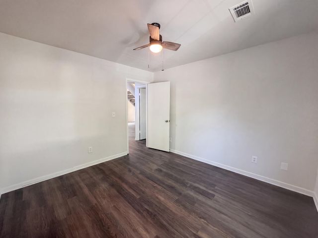 6297 Rolling Fork 107, North Charleston, SC 29406