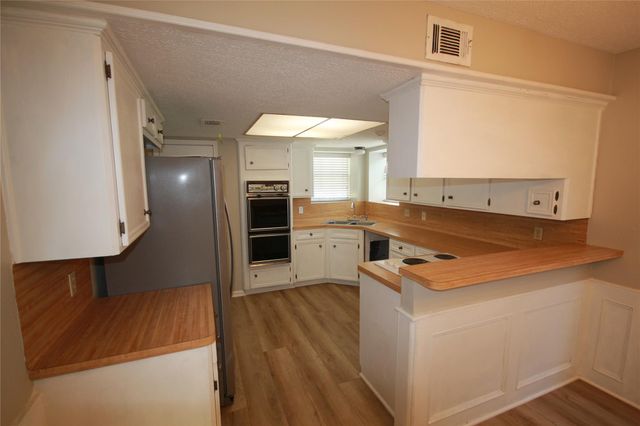 17807 Fireside Drive, Spring, TX 77379