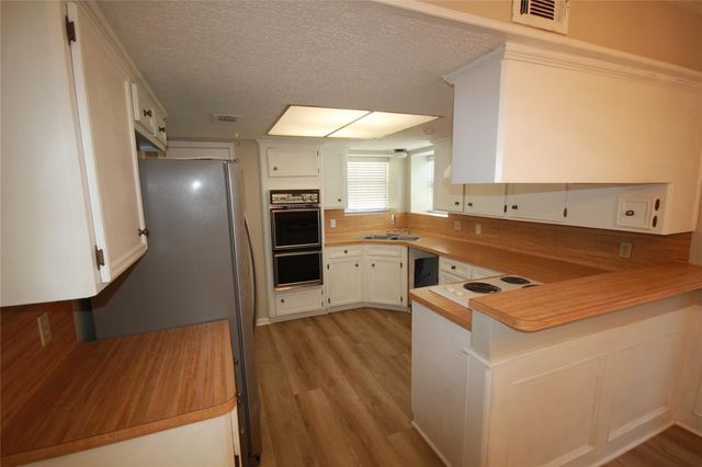 17807 Fireside Drive, Spring, TX 77379