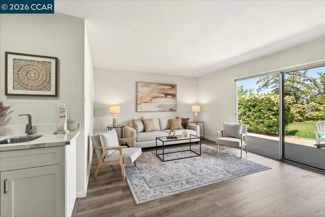 800 Gloucester st, Antioch, CA 94509
