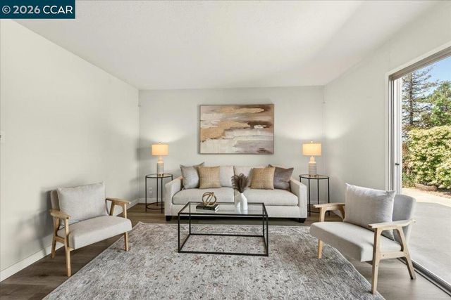 800 Gloucester st, Antioch, CA 94509