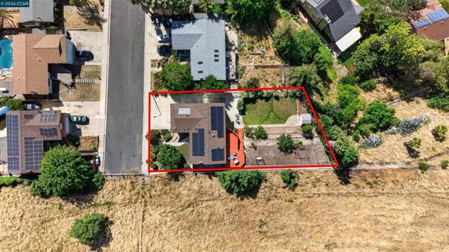 800 Gloucester st, Antioch, CA 94509