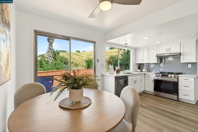 800 Gloucester st, Antioch, CA 94509