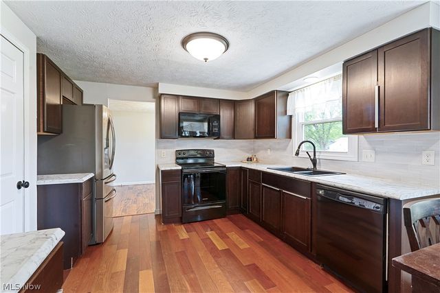 2700 Elizabeth Drive SW, Lordstown, OH 44481