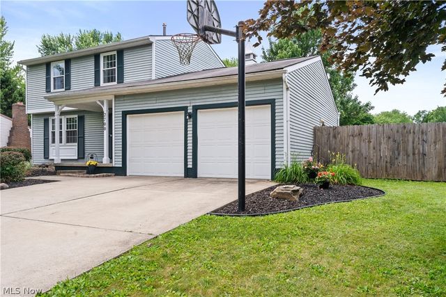 2700 Elizabeth Drive SW, Lordstown, OH 44481