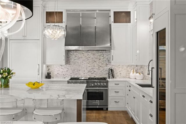 770 Park ST, Naples, FL 34102