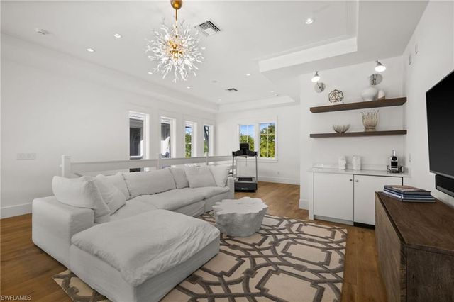 770 Park ST, Naples, FL 34102